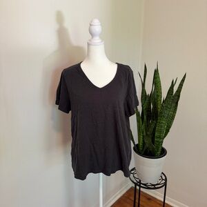 Old Navy | Black V-Neck Tee